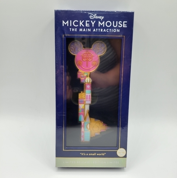 Disney it's a small world Mickey Mouse The Main Attraction Collectible Key - Picture 3 of 5